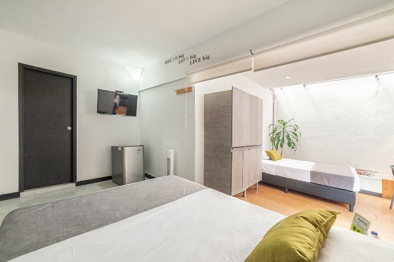 Ayenda 1224 Pixel House (Adults Only) Hotel Medellin Exterior photo